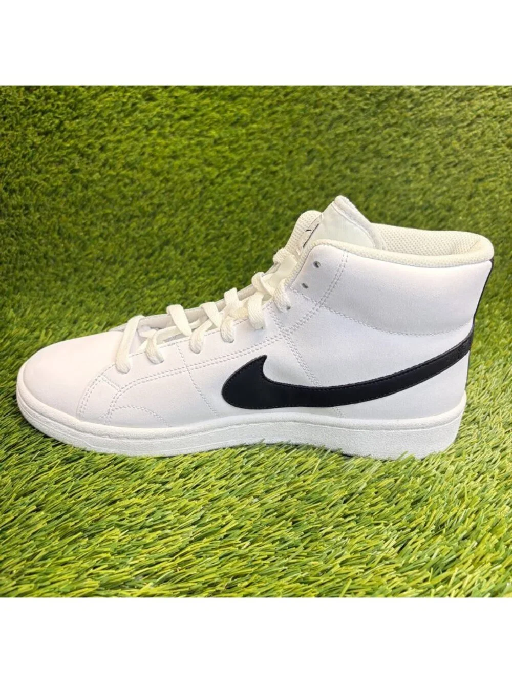 Nike Court Royale 2 Mid Mens Size 10 White Black Gold Athletic Shoes Sneakers